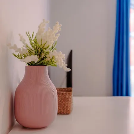 Stylish City Center Serviced Apartment In Bristol Exterior photo