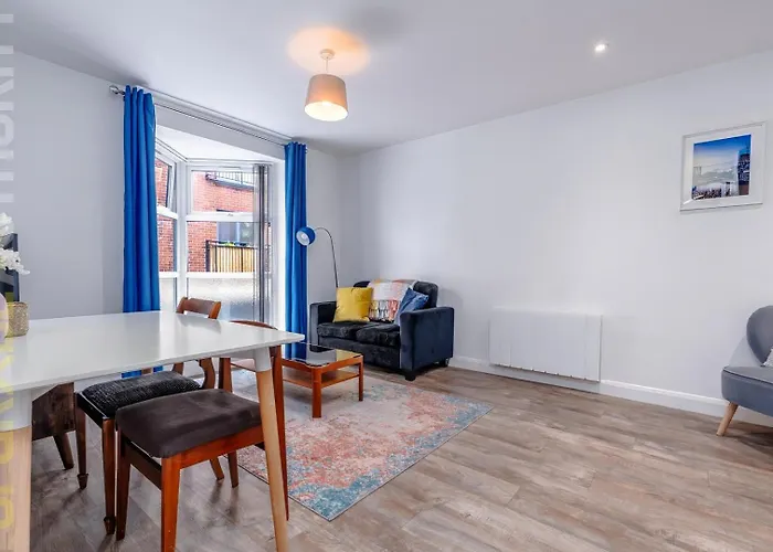 Stylish City Center Serviced Apartment In Bristol